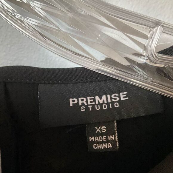 Premise Split Angel Sleeve Blouse, XS, Black - Picture 6 of 15